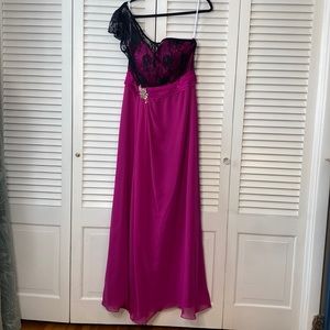 Liz Fields NWT Magenta Pink and Black Lace Formal Dress | Size 14